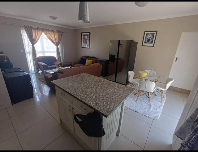 3 BEDROOM TOWNHOUSE FOR SALE IN BRIDGEMEADE